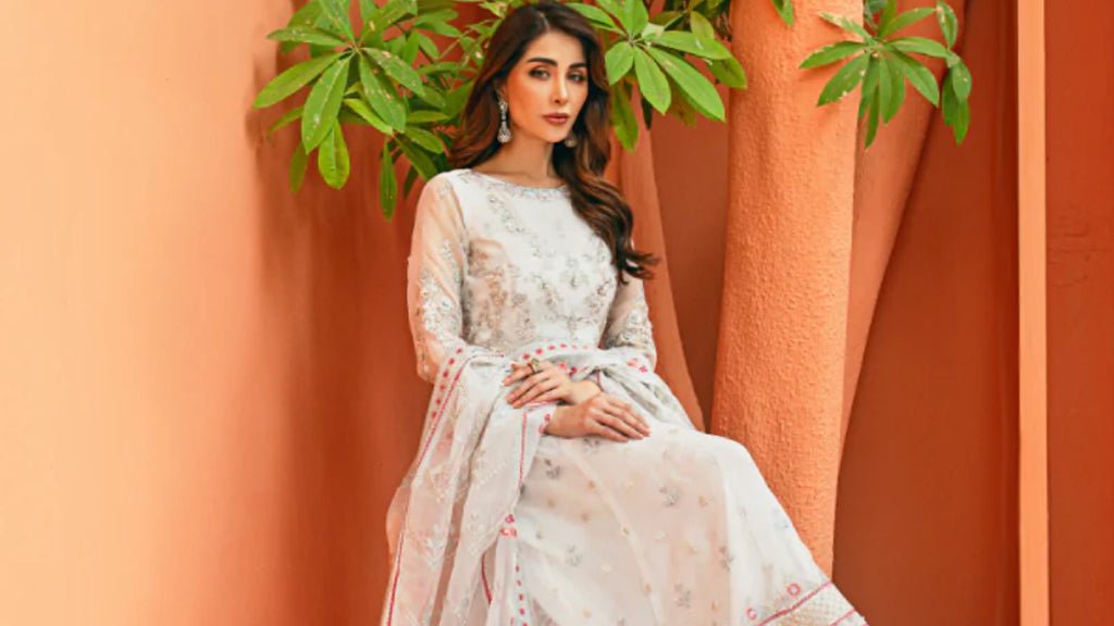 Get formal Pakistani dresses online in Canada